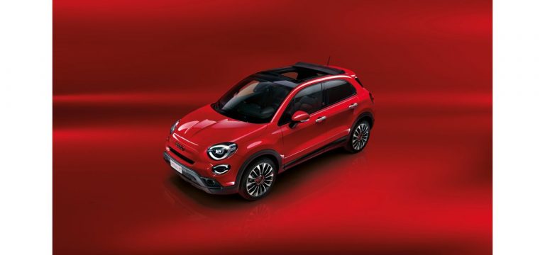 Fiat 500X e Tipo Hybrid: immagini ufficiali