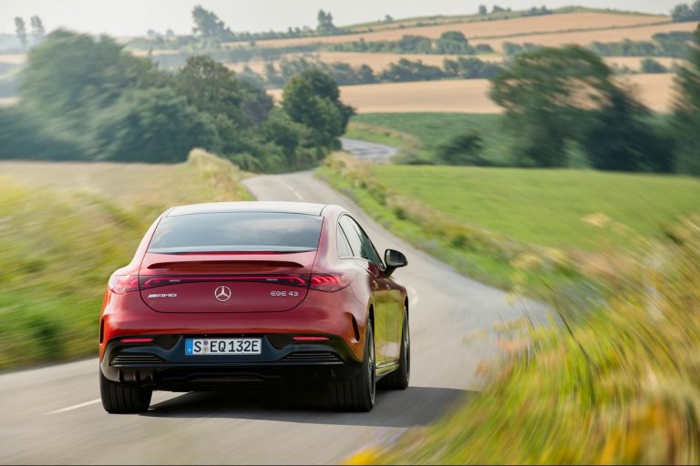 Mercedes-AMG EQE 43 4Matic ed EQE 53 4Matic+ 2022: immagini ufficiali