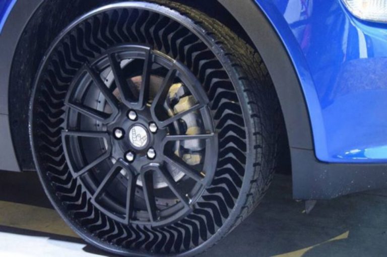 Michelin Uptis, la gomma senz'aria