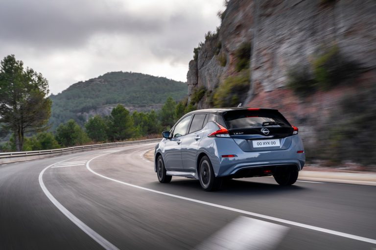 Nissan Leaf 2022: immagini ufficiali