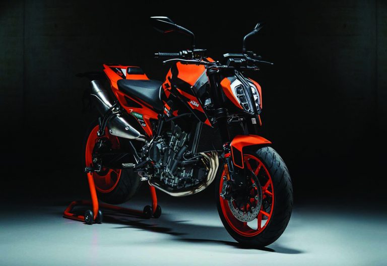 KTM 890 Duke GP 2022: la gallery