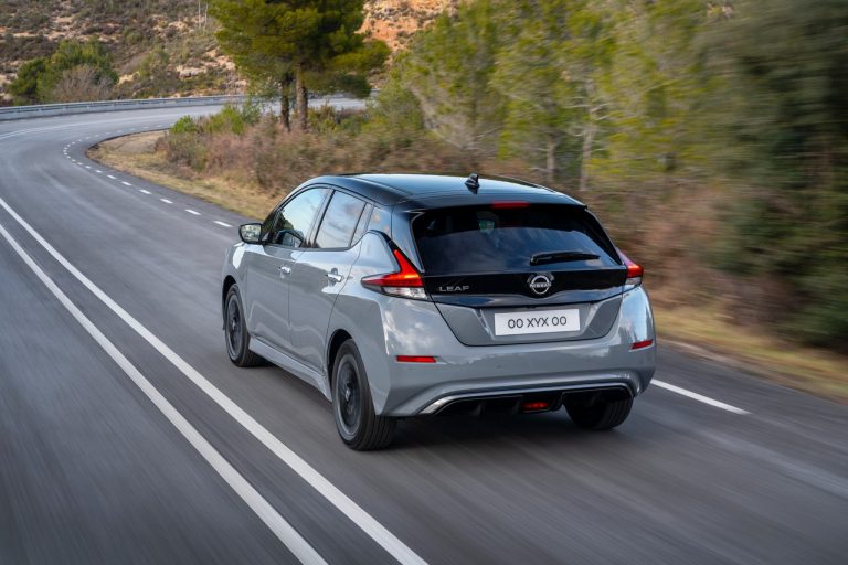Nissan Leaf 2022: immagini ufficiali