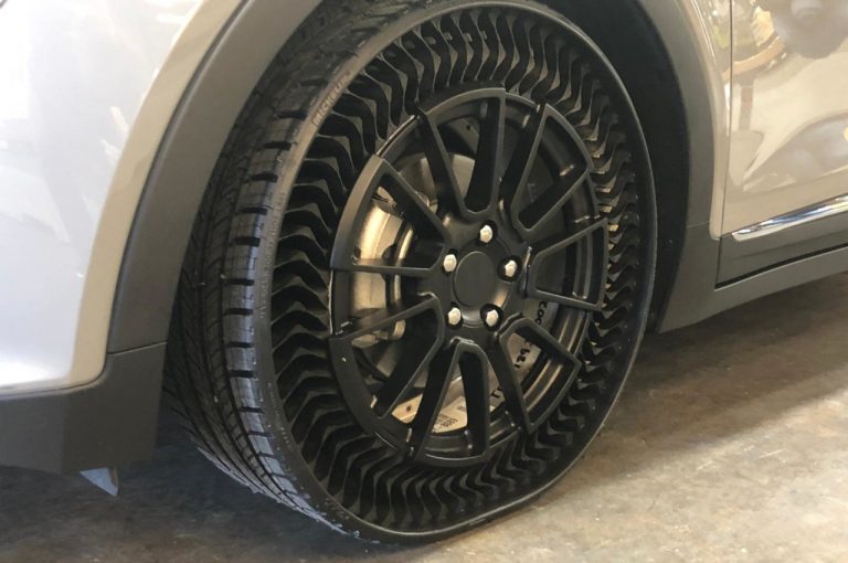 Michelin Uptis, la gomma senz'aria