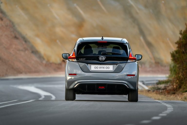 Nissan Leaf 2022: immagini ufficiali