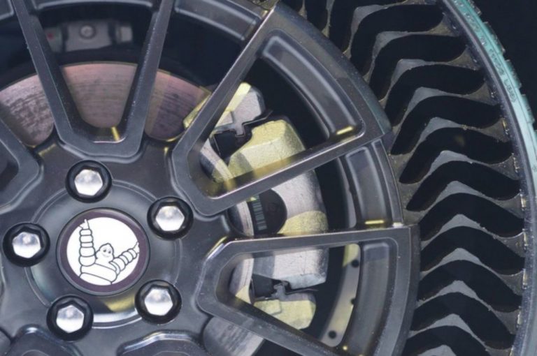 Michelin Uptis, la gomma senz'aria