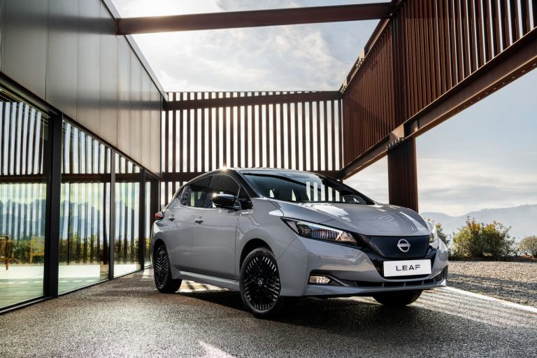 Nissan Leaf 2022: immagini ufficiali