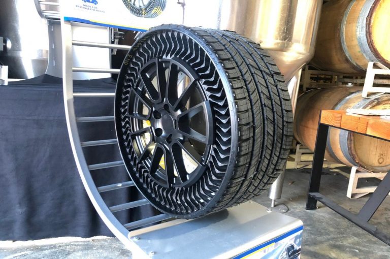 Michelin Uptis, la gomma senz'aria