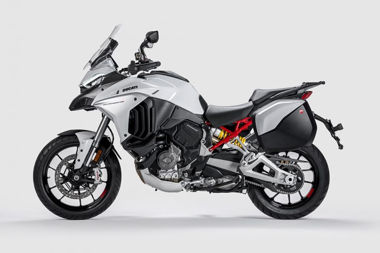 Ducati Multistrada V4 2022: le foto