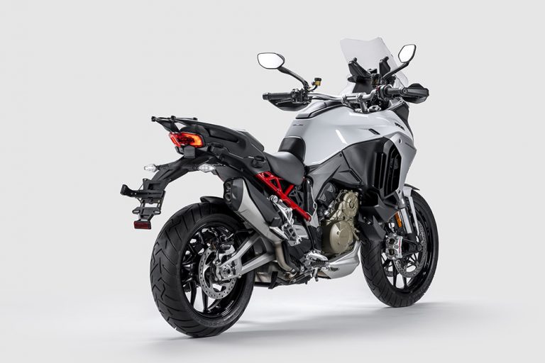Ducati Multistrada V4 2022: le foto