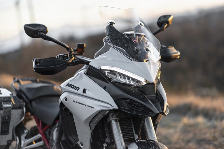 Ducati Multistrada V4 2022: le foto