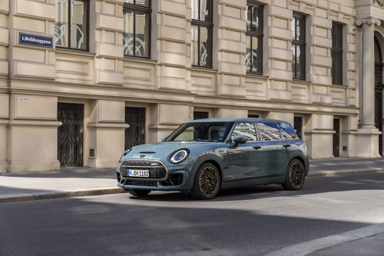 MINI Clubman Untold: immagini ufficiali