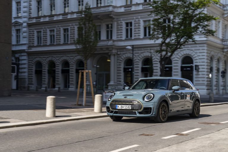 MINI Clubman Untold: immagini ufficiali