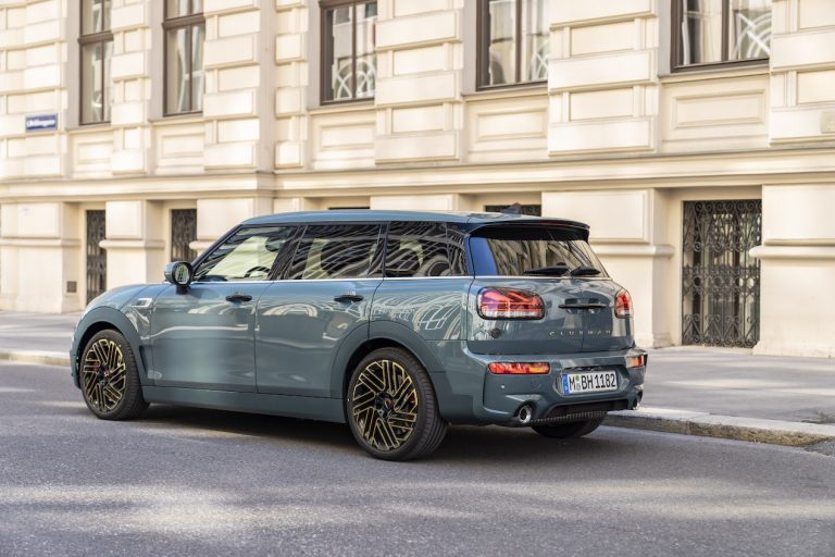 MINI Clubman Untold: immagini ufficiali