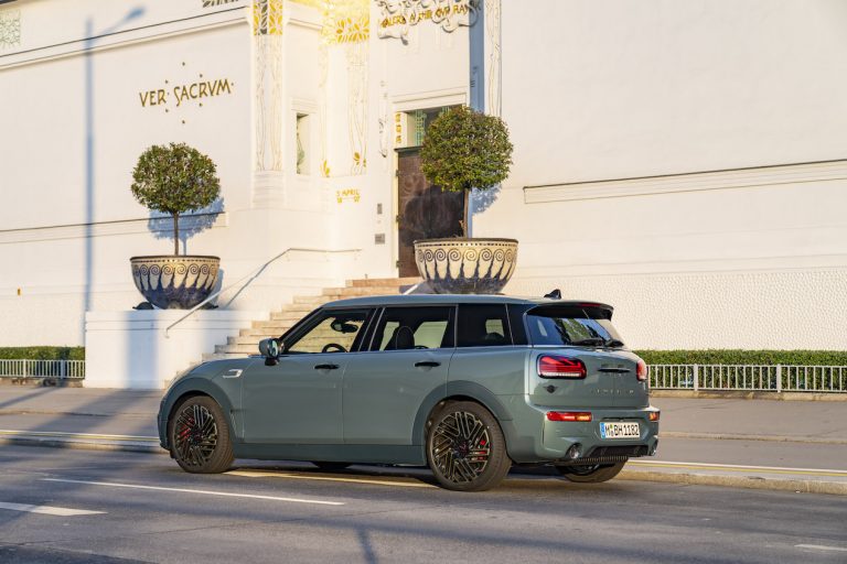 MINI Clubman Untold: immagini ufficiali