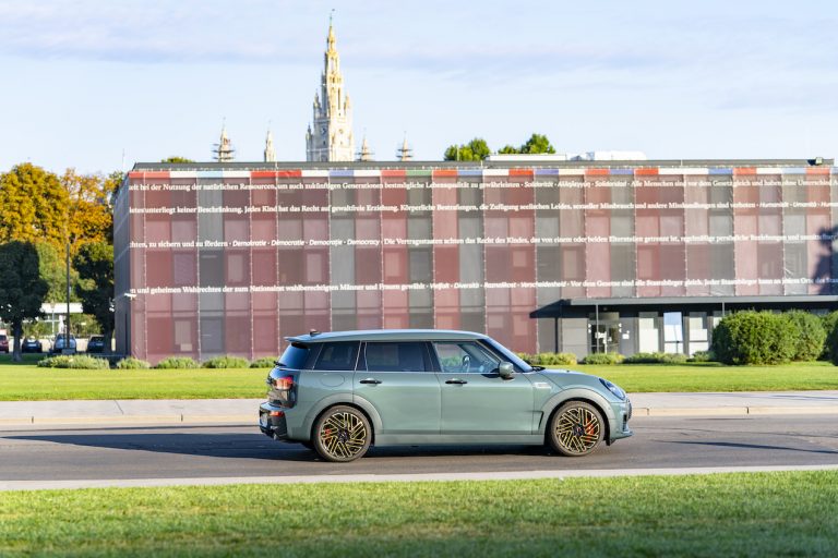 MINI Clubman Untold: immagini ufficiali