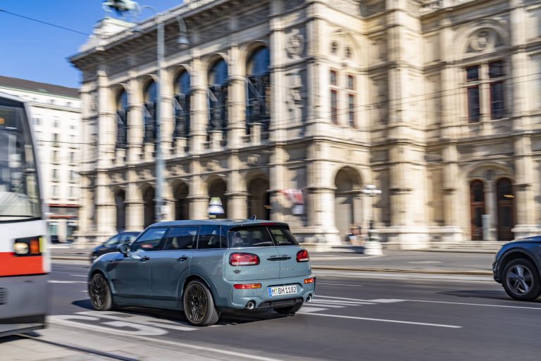MINI Clubman Untold: immagini ufficiali