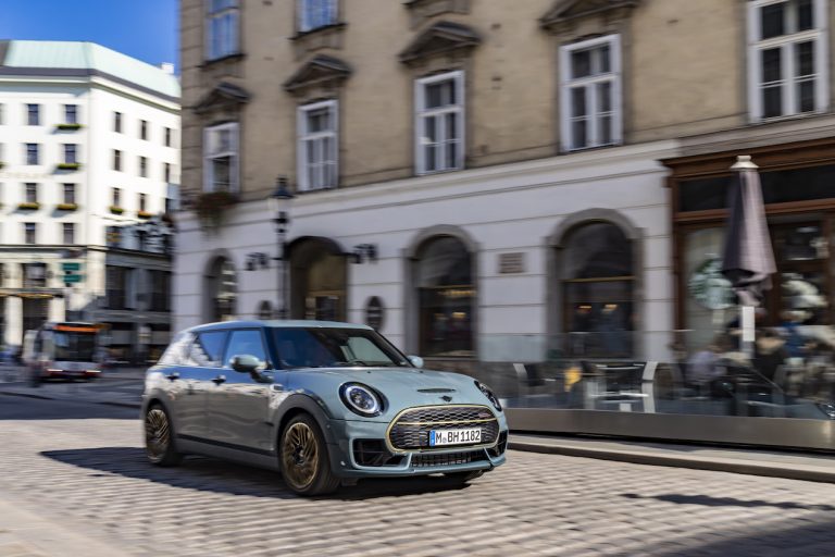 MINI Clubman Untold: immagini ufficiali