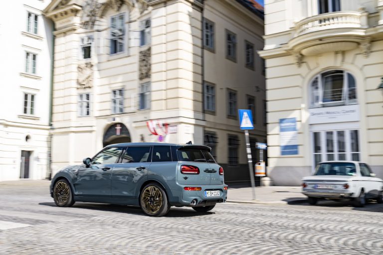 MINI Clubman Untold: immagini ufficiali