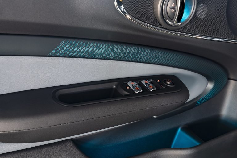 MINI Clubman Untold: immagini ufficiali