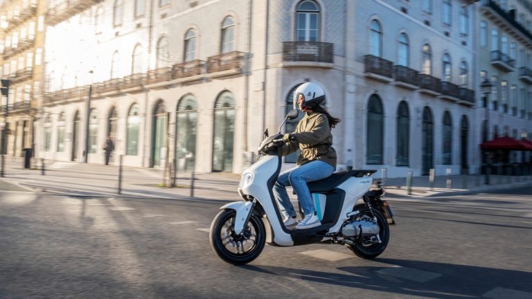 Yamaha NEO's: le immagini