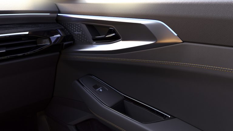 Renault Austral: la sostituta della Kadjar arriva in autunno