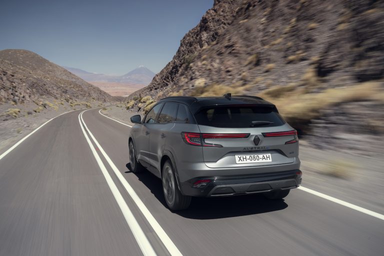 Renault Austral: la sostituta della Kadjar arriva in autunno