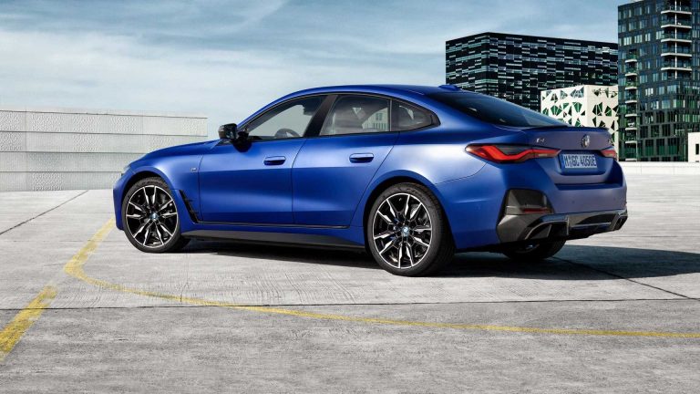 BMW i4: immagini ufficiali