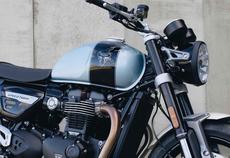 Triumph e Breitling, dalla partnership nasce una serie limitata