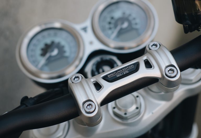 Triumph e Breitling, dalla partnership nasce una serie limitata