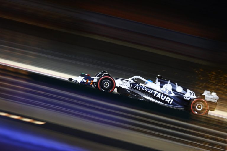 F1 GP del Bahrain 2022: pole position di Leclerc su Ferrari