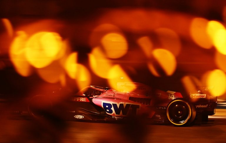 F1 GP del Bahrain 2022: pole position di Leclerc su Ferrari