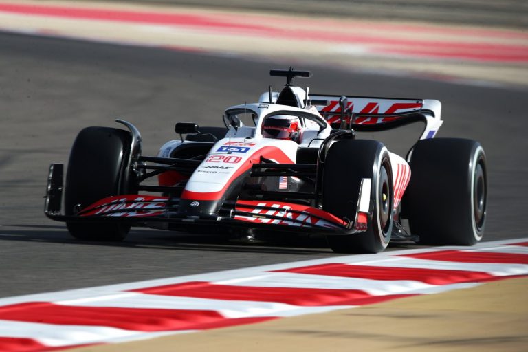 F1 GP del Bahrain 2022: pole position di Leclerc su Ferrari