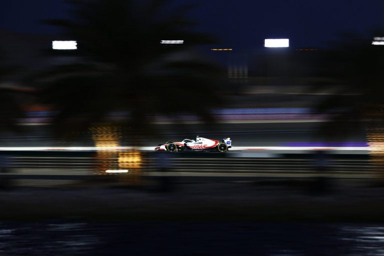 F1 GP del Bahrain 2022: pole position di Leclerc su Ferrari