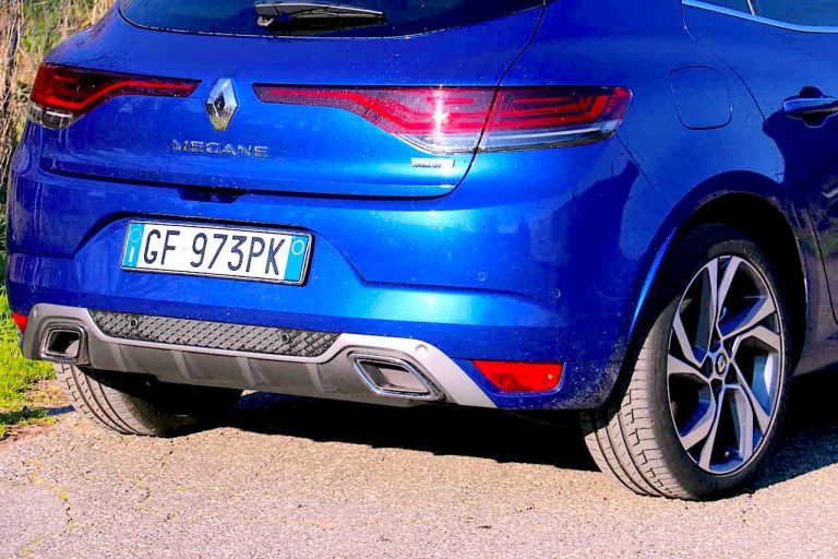 Renault Mégane E-Tech ibrida plug-in: la prova di redazione