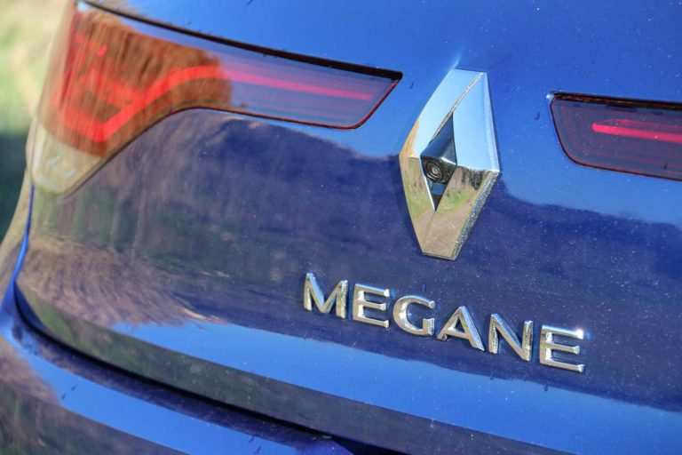 Renault Mégane E-Tech ibrida plug-in: la prova di redazione