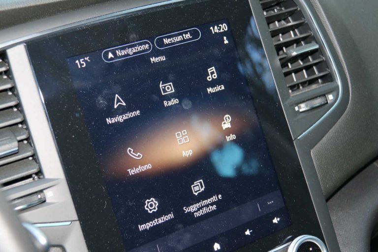 Renault Mégane E-Tech ibrida plug-in: la prova di redazione