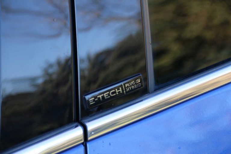 Renault Mégane E-Tech ibrida plug-in: la prova di redazione