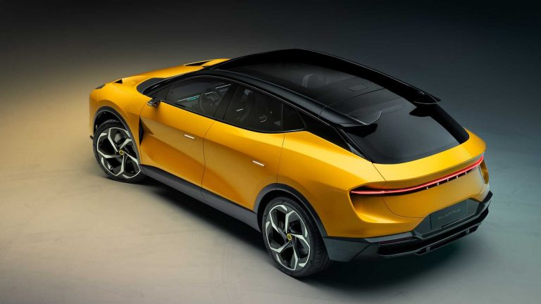 Lotus Eletre: rivoluzione elettrica a ruote alte