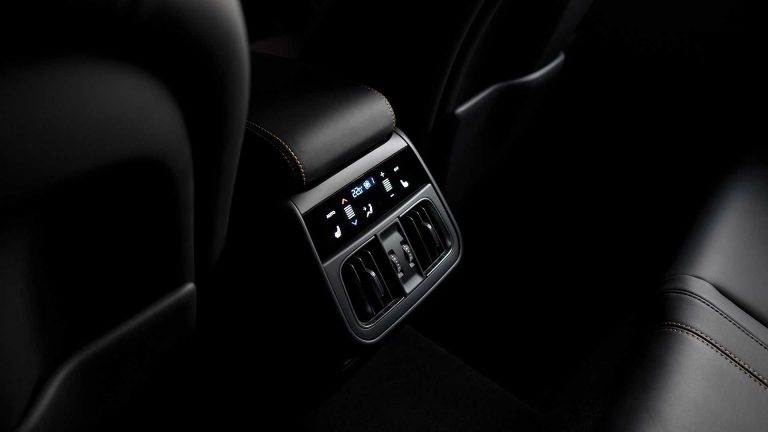 Maserati Grecale: immagini ufficiali