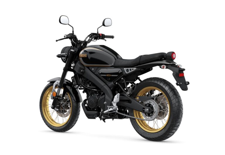 Yamaha XSR125 Legacy: le foto
