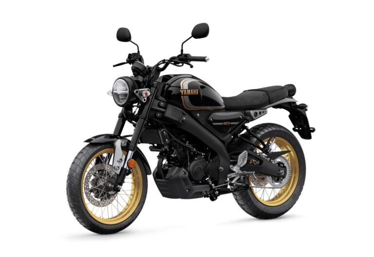 Yamaha XSR125 Legacy: le foto