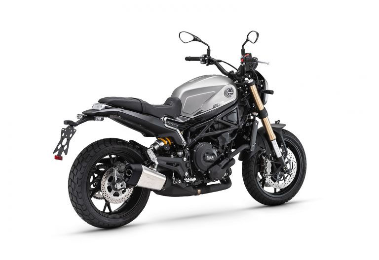 Benelli Leoncino 125: le foto