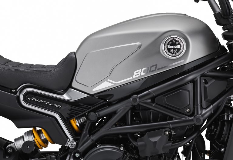 Benelli Leoncino 125: le foto