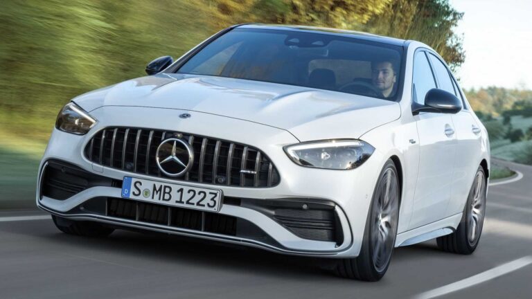 Mercedes C43 AMG: la nuova è ibrida e perde 2 cilindri