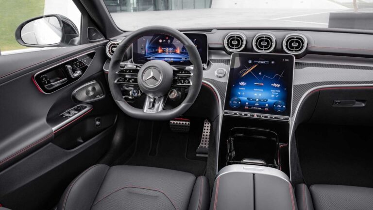 Mercedes C43 AMG: la nuova è ibrida e perde 2 cilindri