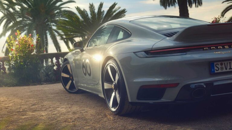 Porsche 911 Sport Classic: immagini ufficiali