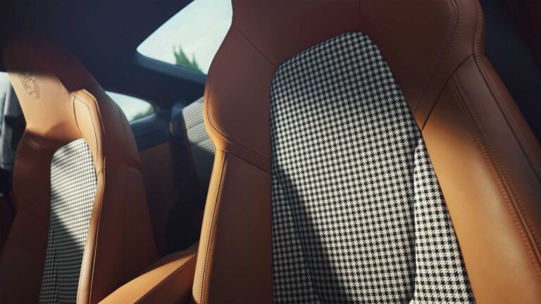 Porsche 911 Sport Classic: immagini ufficiali