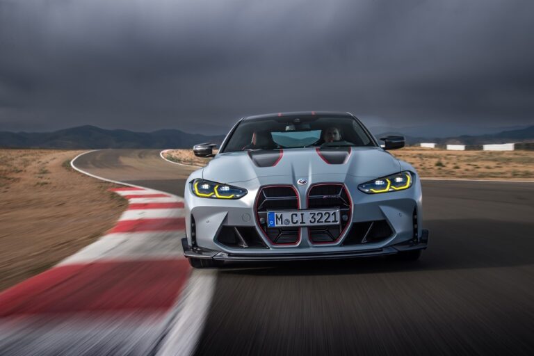 Bmw M4 CSL 2022: immagini ufficiali