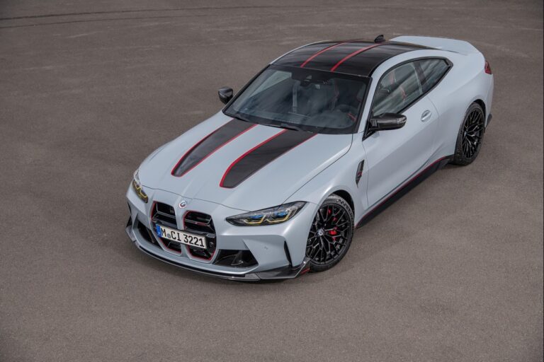 Bmw M4 CSL 2022: immagini ufficiali