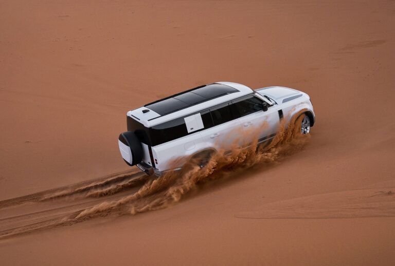 Land Rover Defender 130